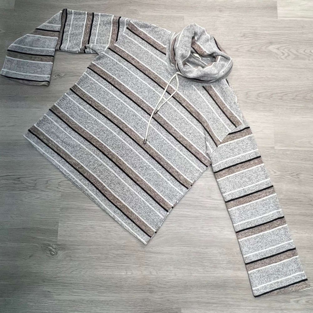 BKE Women's Striped Cowl Neck Long Sleeve Sweater Small Boho Casual Knit Top‎